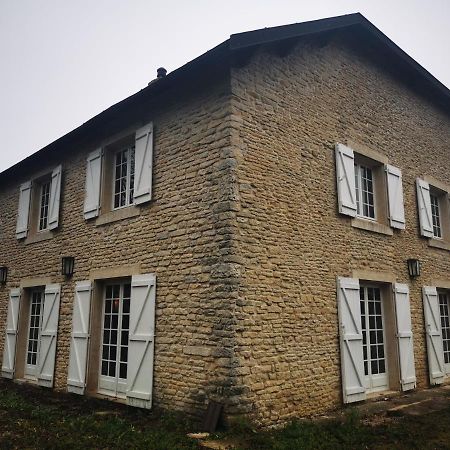 maison de campagne Isomes Extérieur photo